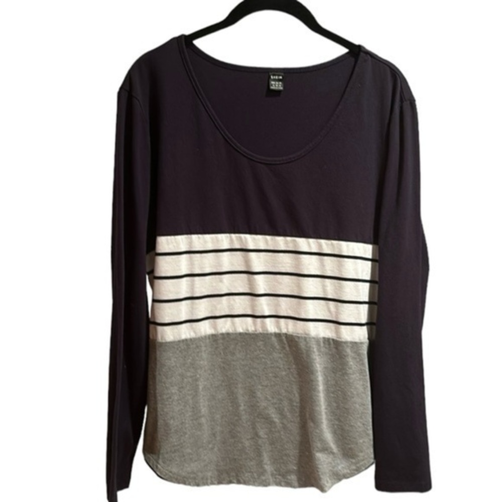 Shein Navy, Grey, and White Striped Long Sleeved T-shirt Size XL